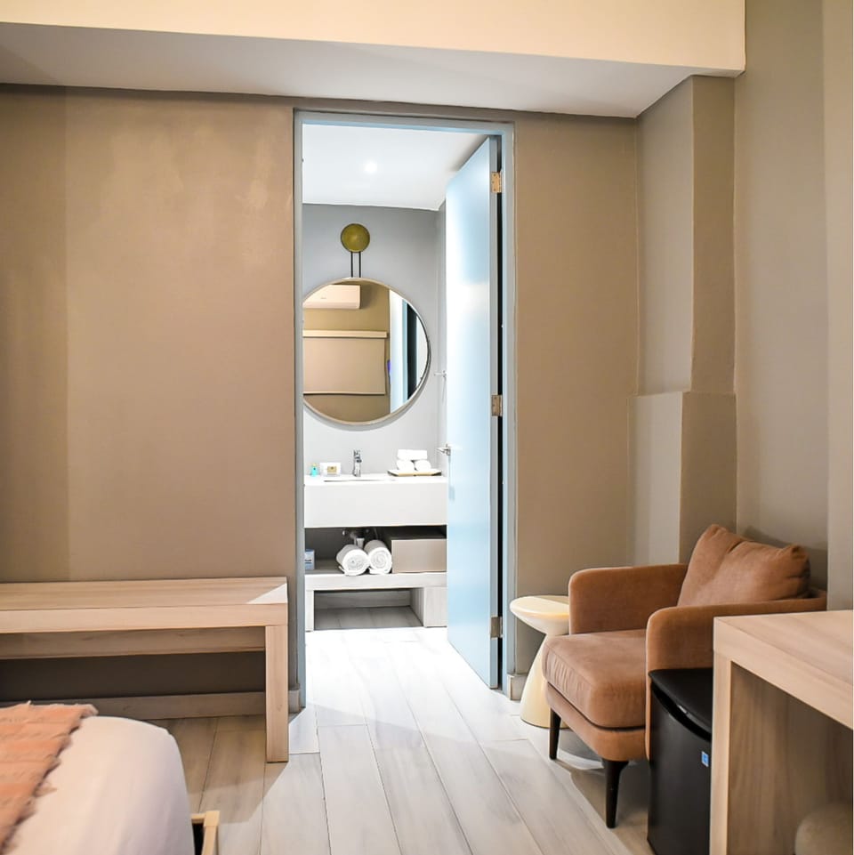 Basic Room | Premium bedding, pillowtop beds, individually decorated