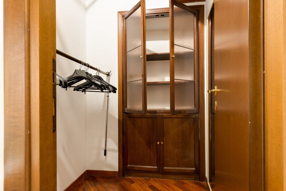 Apartment, 2 Bedrooms | Room amenity