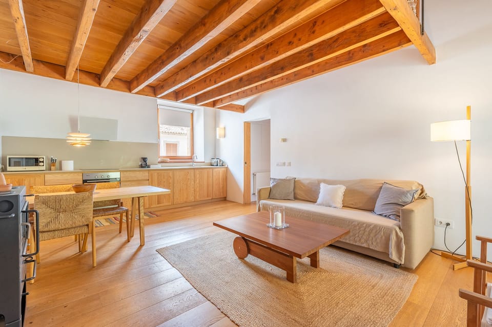 Superior Apartment, 2 Bedrooms, Terrace, Mountain View | Living room | 35-inch LED TV with digital channels, TV, fireplace