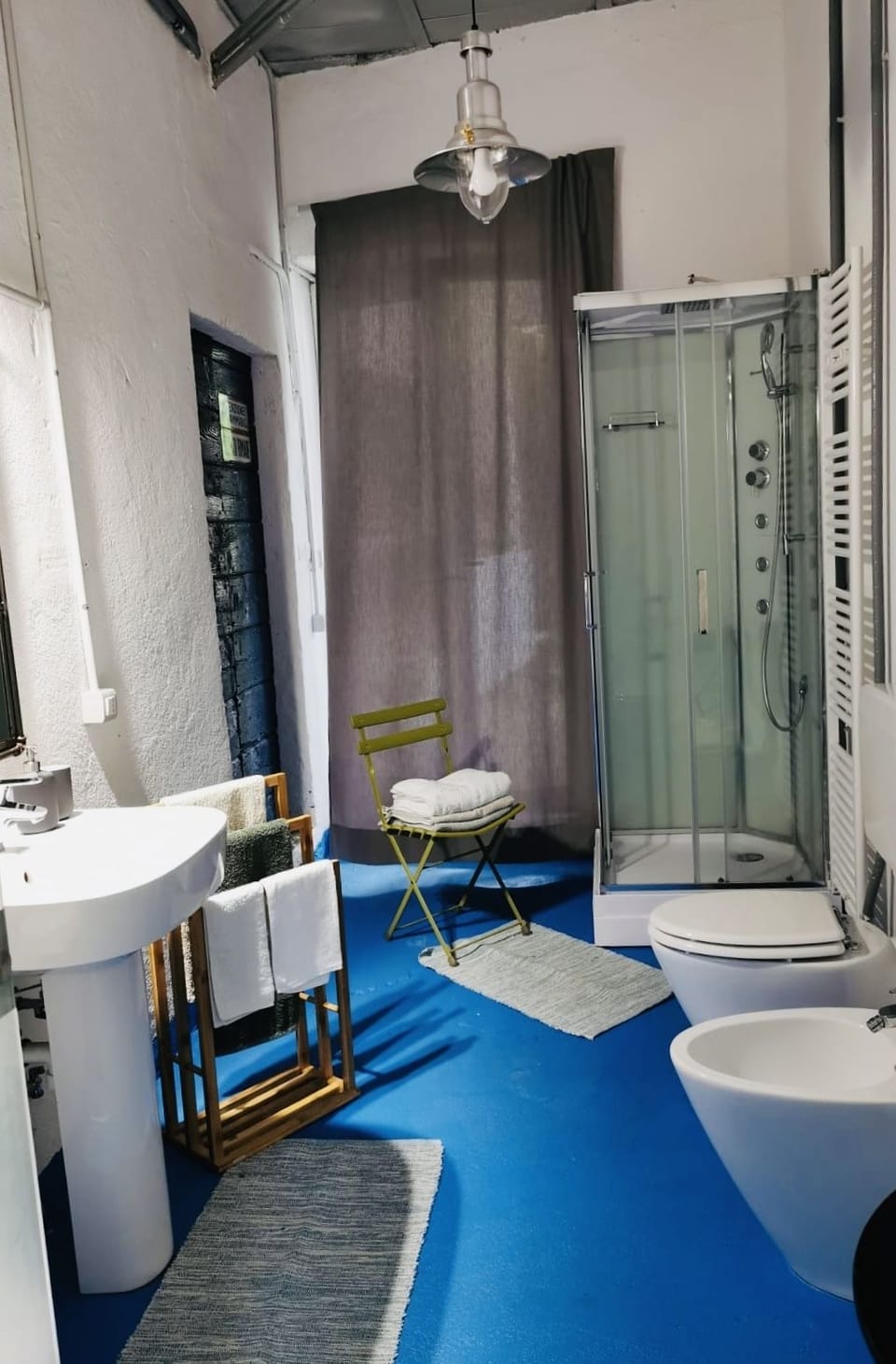 Room, Garden View (Bellagio) | Bathroom | Shower, hydromassage showerhead, free toiletries, hair dryer