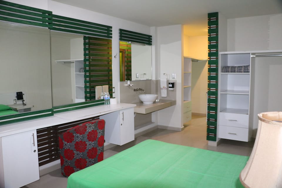 Basic Room, 1 Double Bed, Non Smoking | Free WiFi, bed sheets