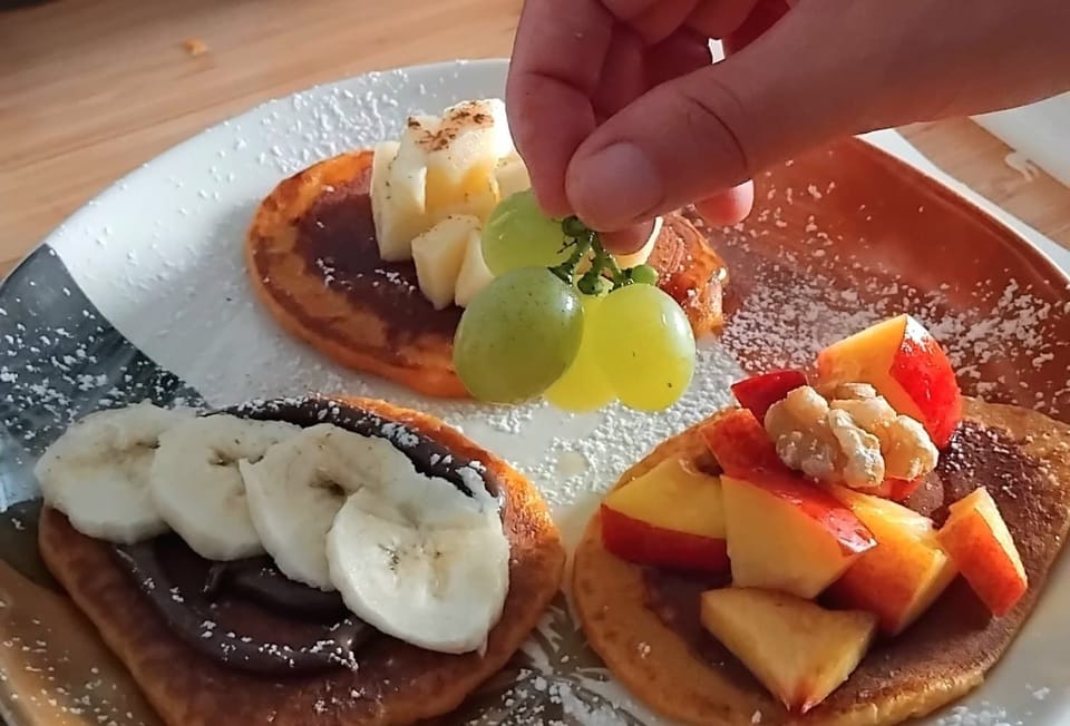 Free daily cooked-to-order breakfast