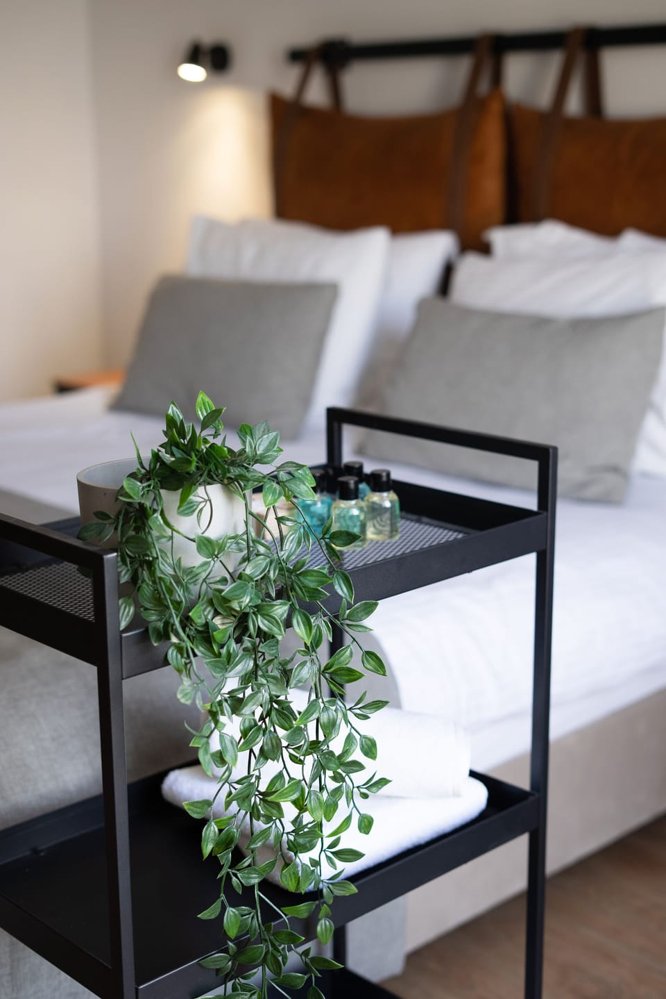 Deluxe Suite, Sea View | 1 bedroom, premium bedding, minibar, in-room safe