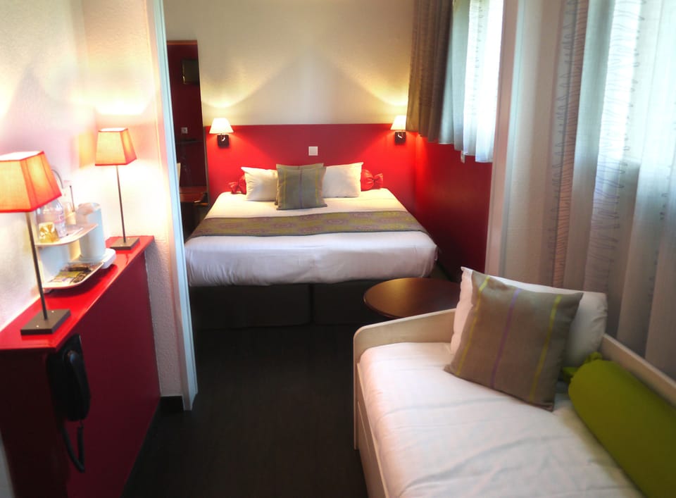 Premium bedding, individually decorated, individually furnished, desk