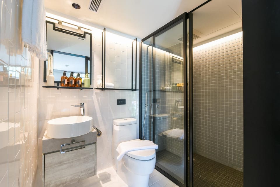 Shower, rainfall showerhead, eco-friendly toiletries, hair dryer