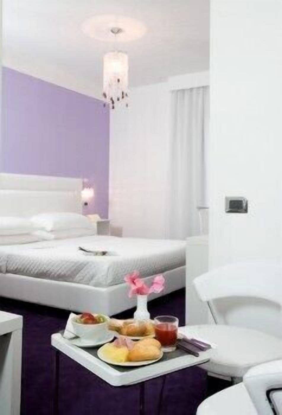 Superior Double Room | Minibar, in-room safe, desk, soundproofing