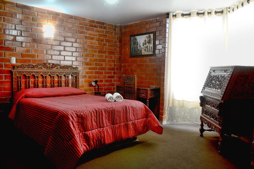 Double Room | In-room safe, rollaway beds (surcharge), WiFi (free)