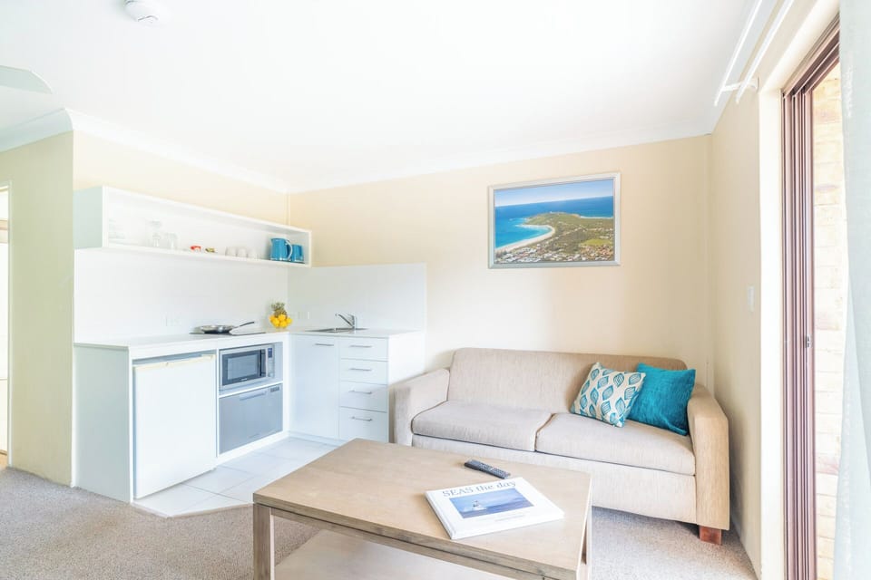 Standard Balcony | Iron/ironing board, cribs (surcharge), WiFi (free), bed sheets