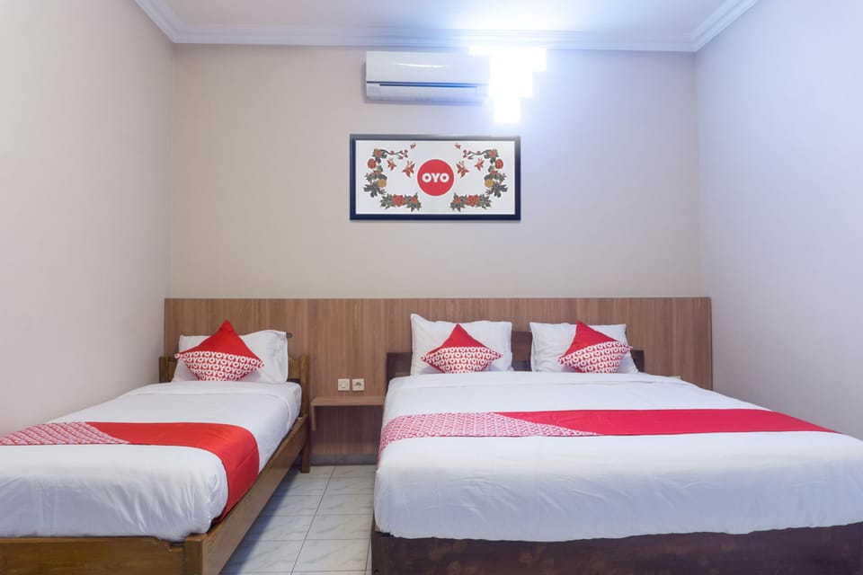 Family Suite | Desk, free WiFi, bed sheets