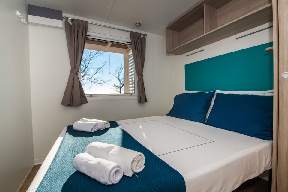Camping Home Next  | 2 bedrooms, in-room safe, desk, laptop workspace