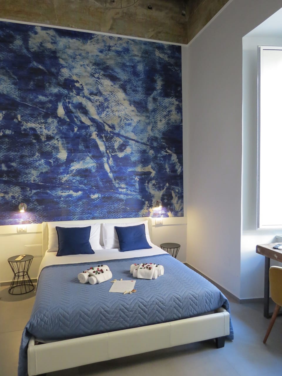Deluxe Double Room | Individually decorated, individually furnished, desk, blackout drapes