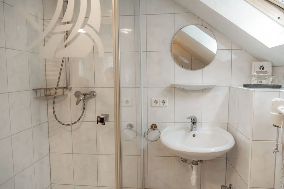 Room | Bathroom | Shower, towels, soap, toilet paper