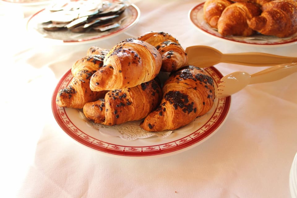 Free daily full breakfast