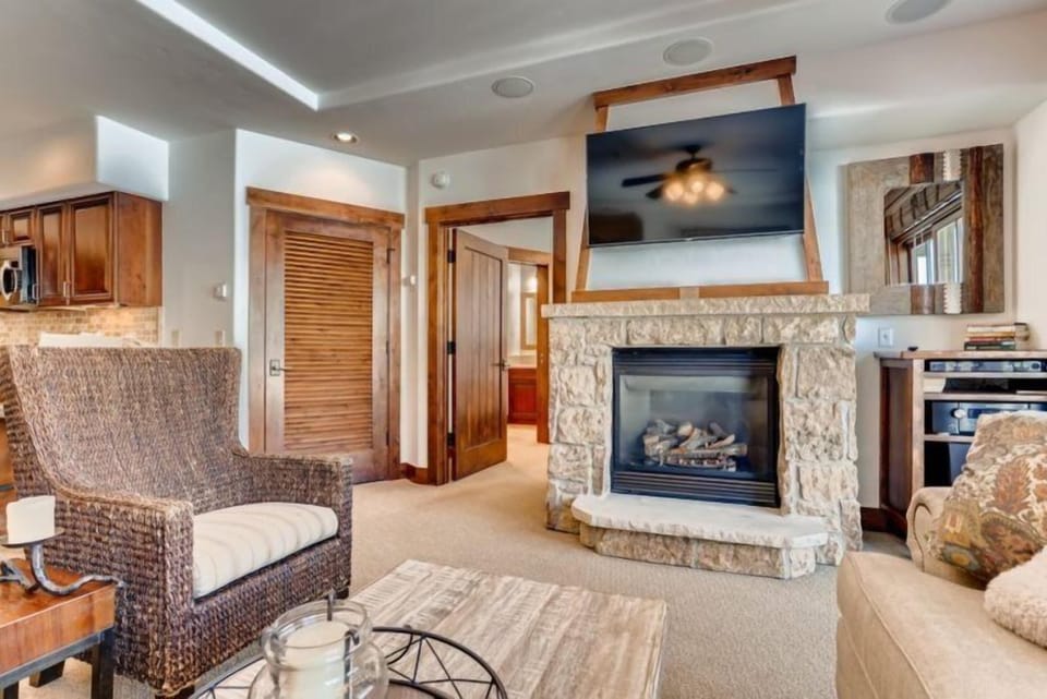 Condo (Breck_Crystal_Peak_3) | Exterior
