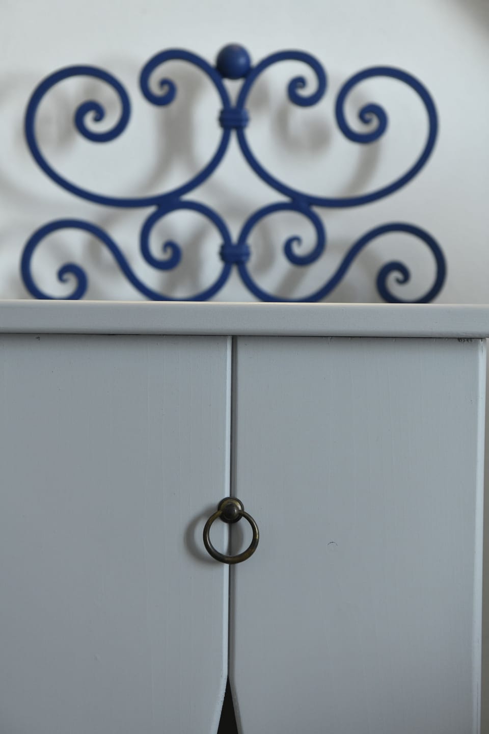 Basic Room, 1 Queen Bed, City View | Blackout drapes, free cribs/infant beds, bed sheets