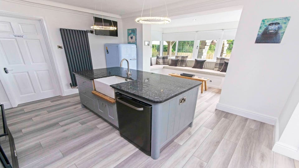 House (Multiple Bedrooms) | Interior