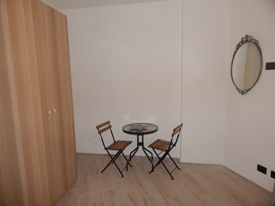 Triple Room, Ground Floor | 1 bedroom, desk, rollaway beds, free WiFi