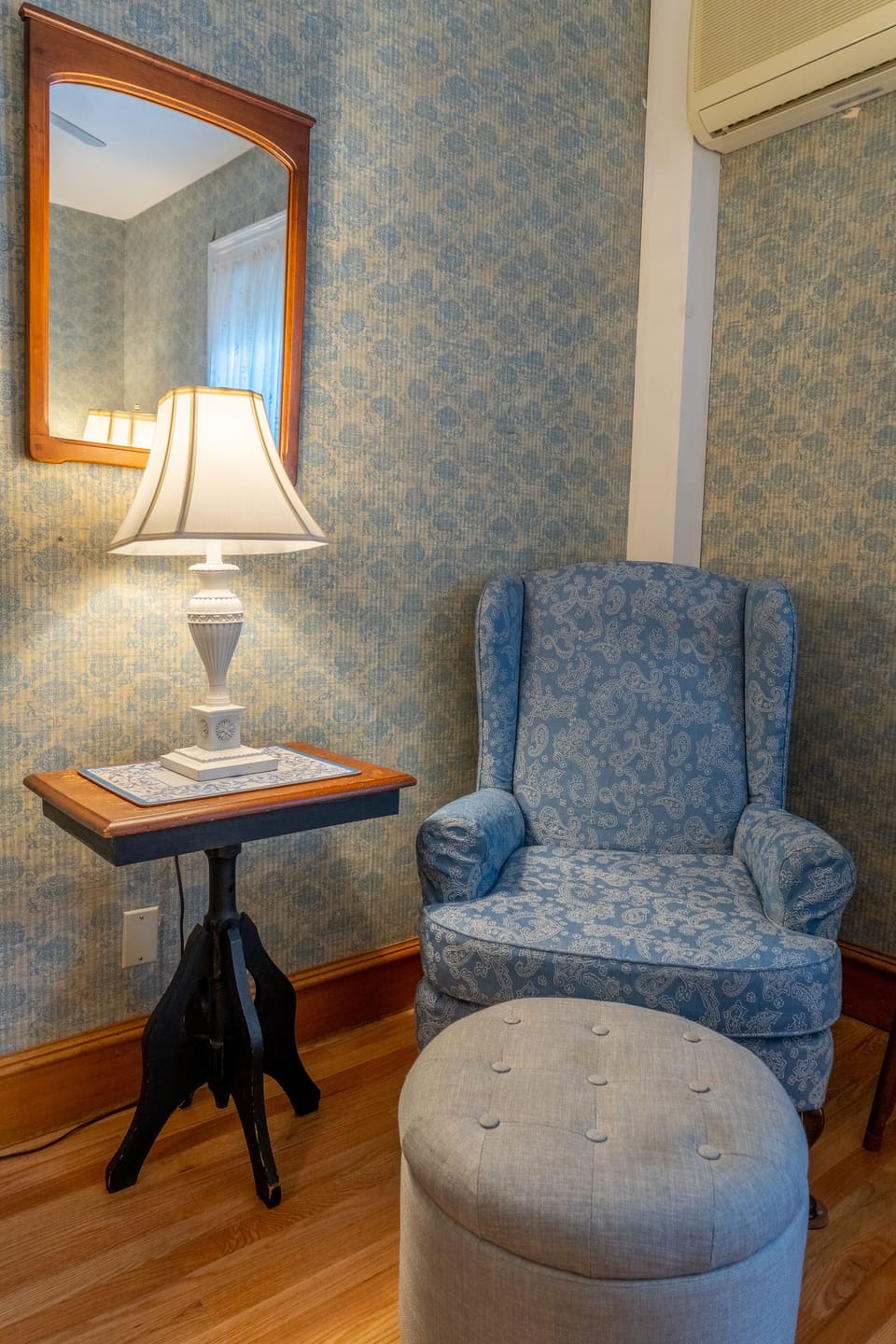 Room 5 | Premium bedding, down comforters, individually decorated