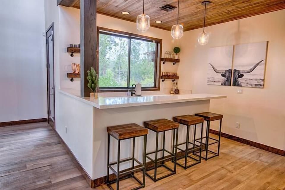 House, 4 Bedrooms | Private kitchen | Coffee/tea maker, fridge, oven, toaster