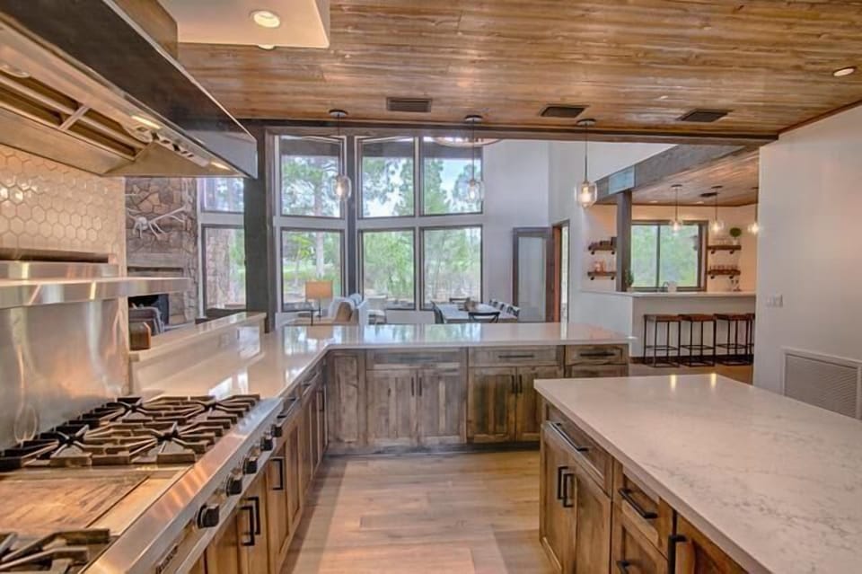 House, 4 Bedrooms | Private kitchen | Coffee/tea maker, fridge, oven, toaster