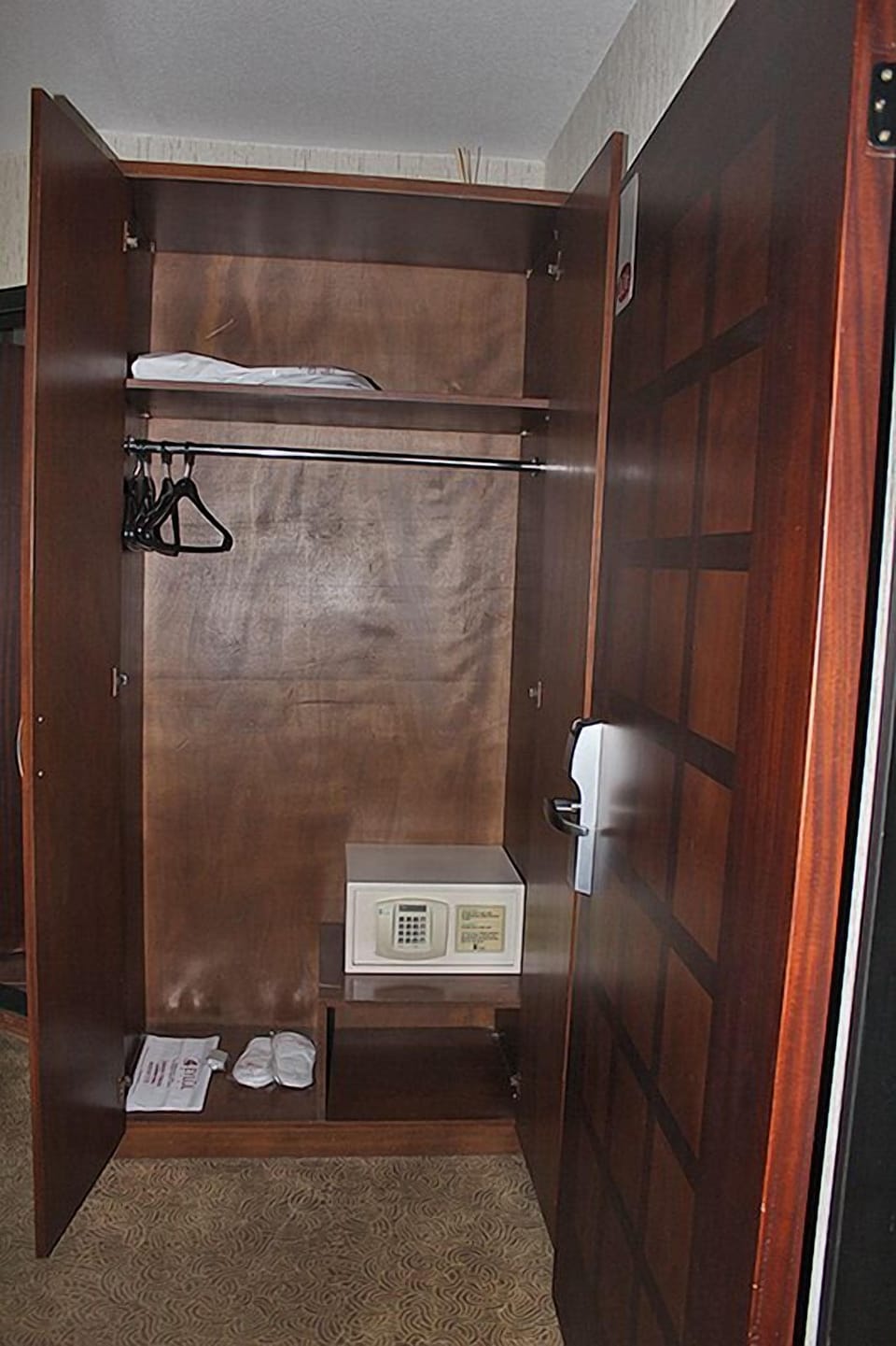 Room amenity