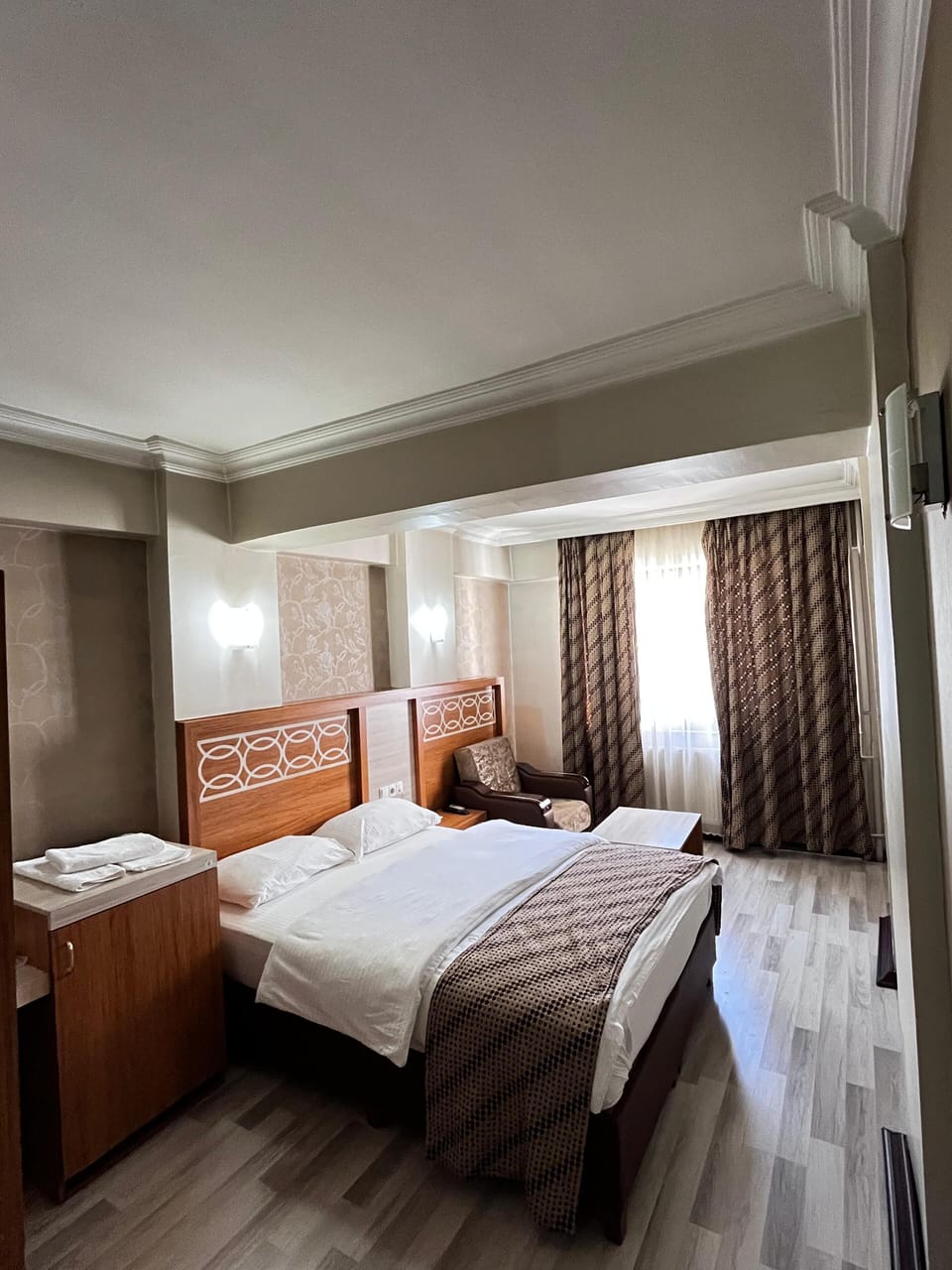 Standard Double Room, 1 Double Bed | Iron/ironing board, free WiFi, bed sheets