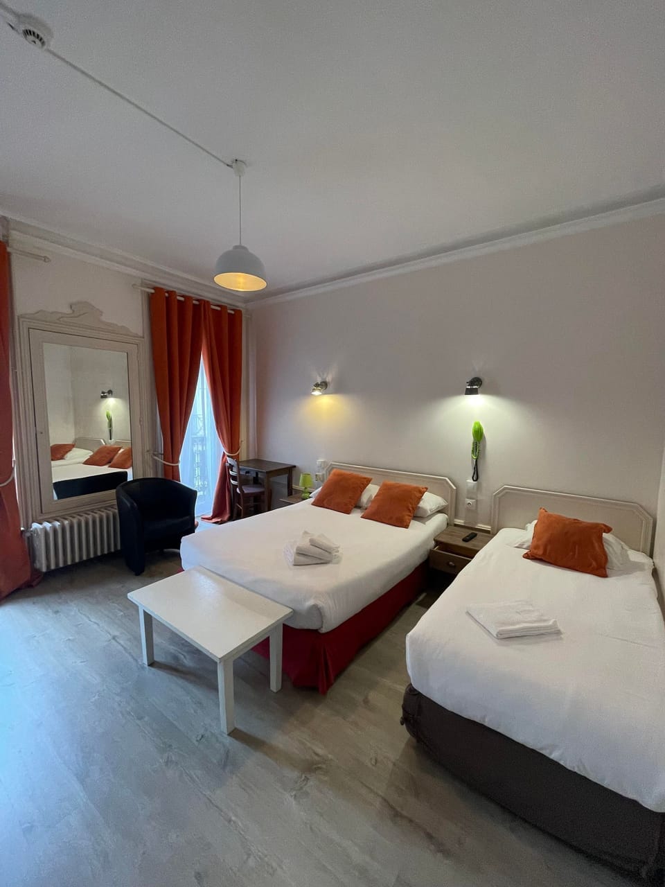 Comfort Twin Room | Bathroom | Hair dryer
