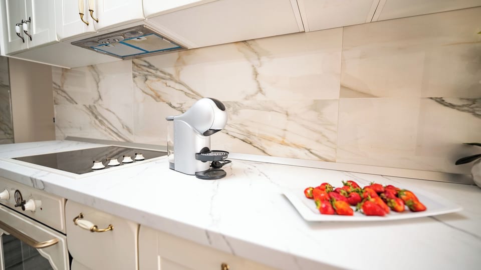 Full-size fridge, microwave, electric kettle