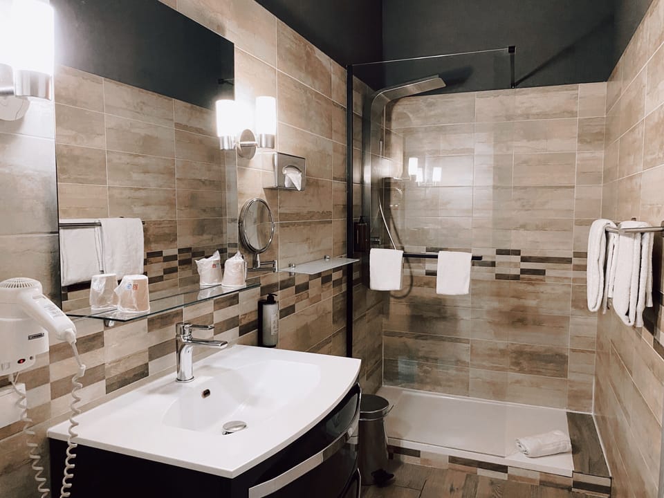 Royal Hotel Hotel in Nimes