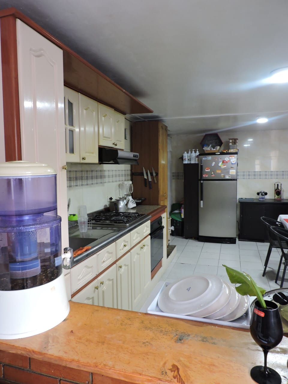 Oven, cookware/dishes/utensils