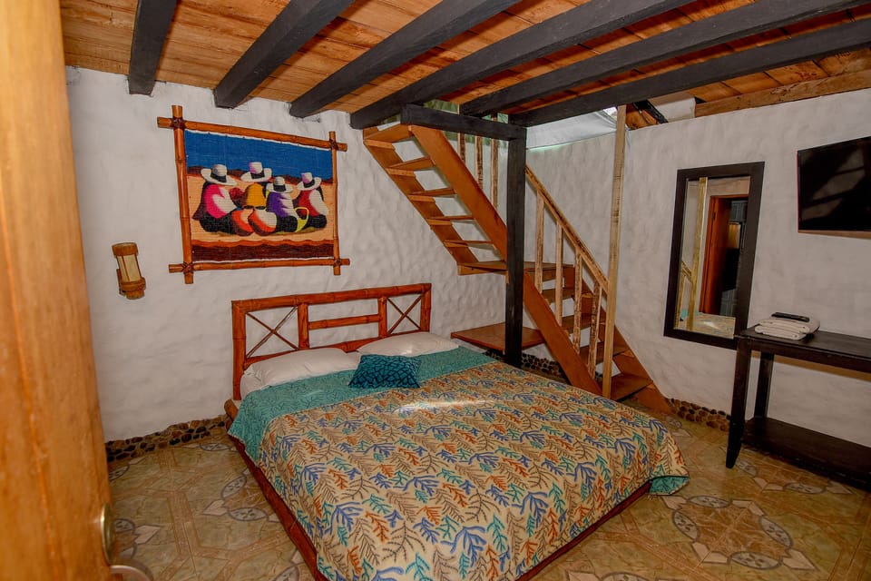 WiFi (free), bed sheets