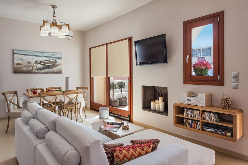 Classic House | In-room safe, soundproofing, iron/ironing board, free WiFi