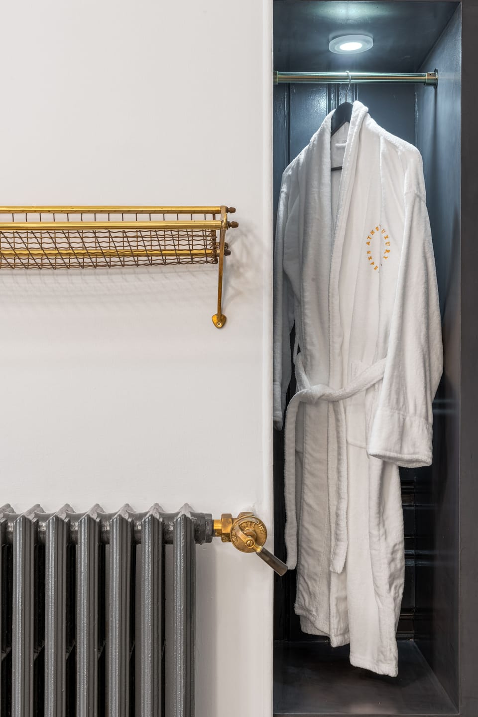 Separate tub and shower, rainfall showerhead, free toiletries