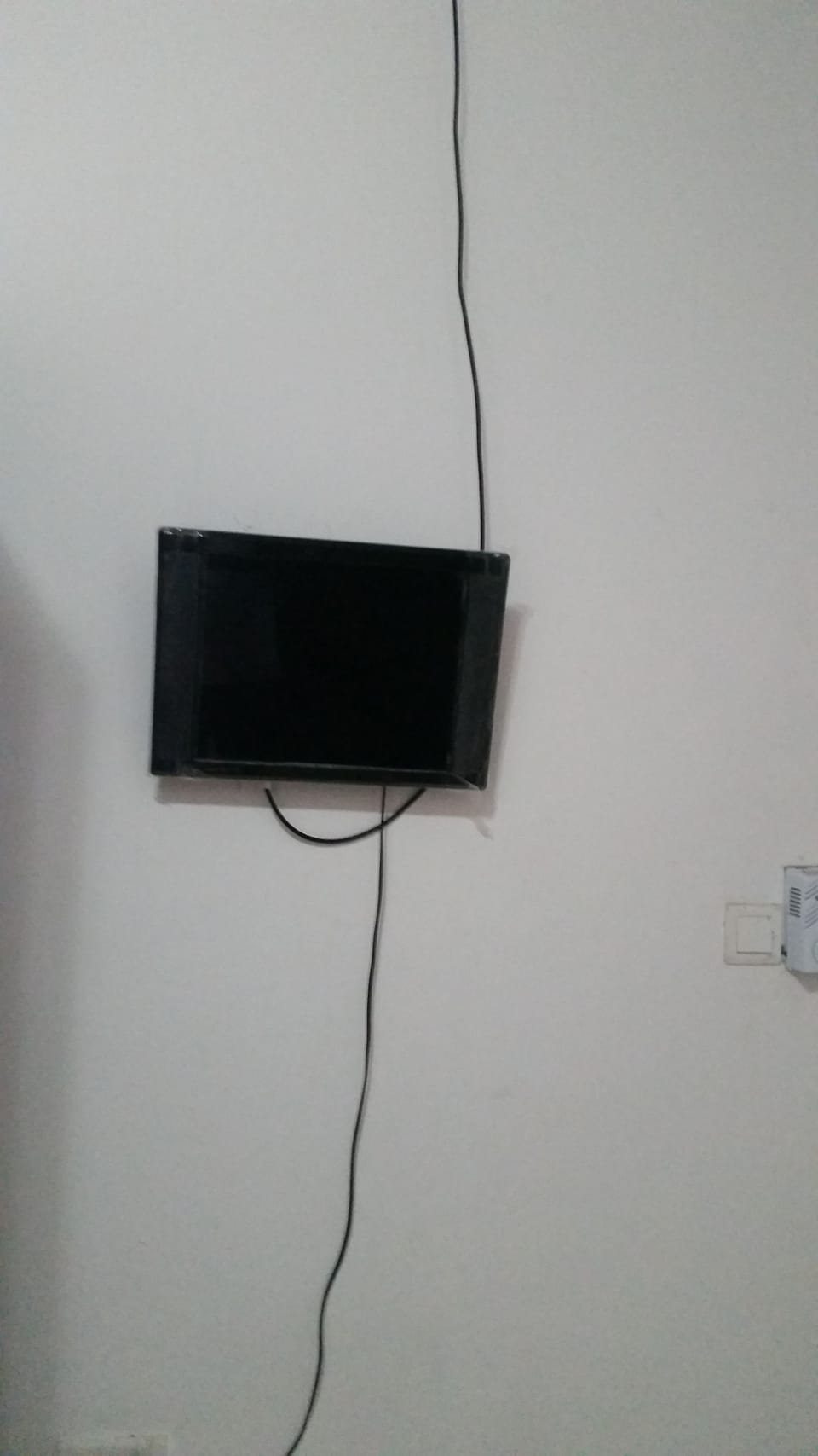Single Room | Desk, iron/ironing board (on request), cribs (surcharge), bed sheets
