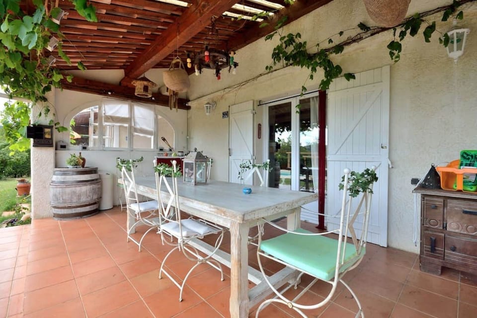 Family Double Room, Ensuite (Jacuzzi) | Terrace/patio