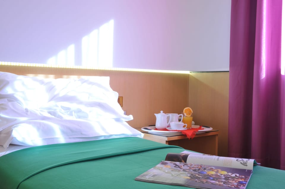 Single Room | Premium bedding, Select Comfort beds, minibar, in-room safe