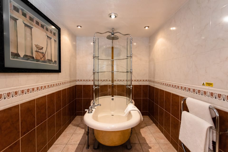 1 bedroom, desk, laptop workspace, blackout drapes