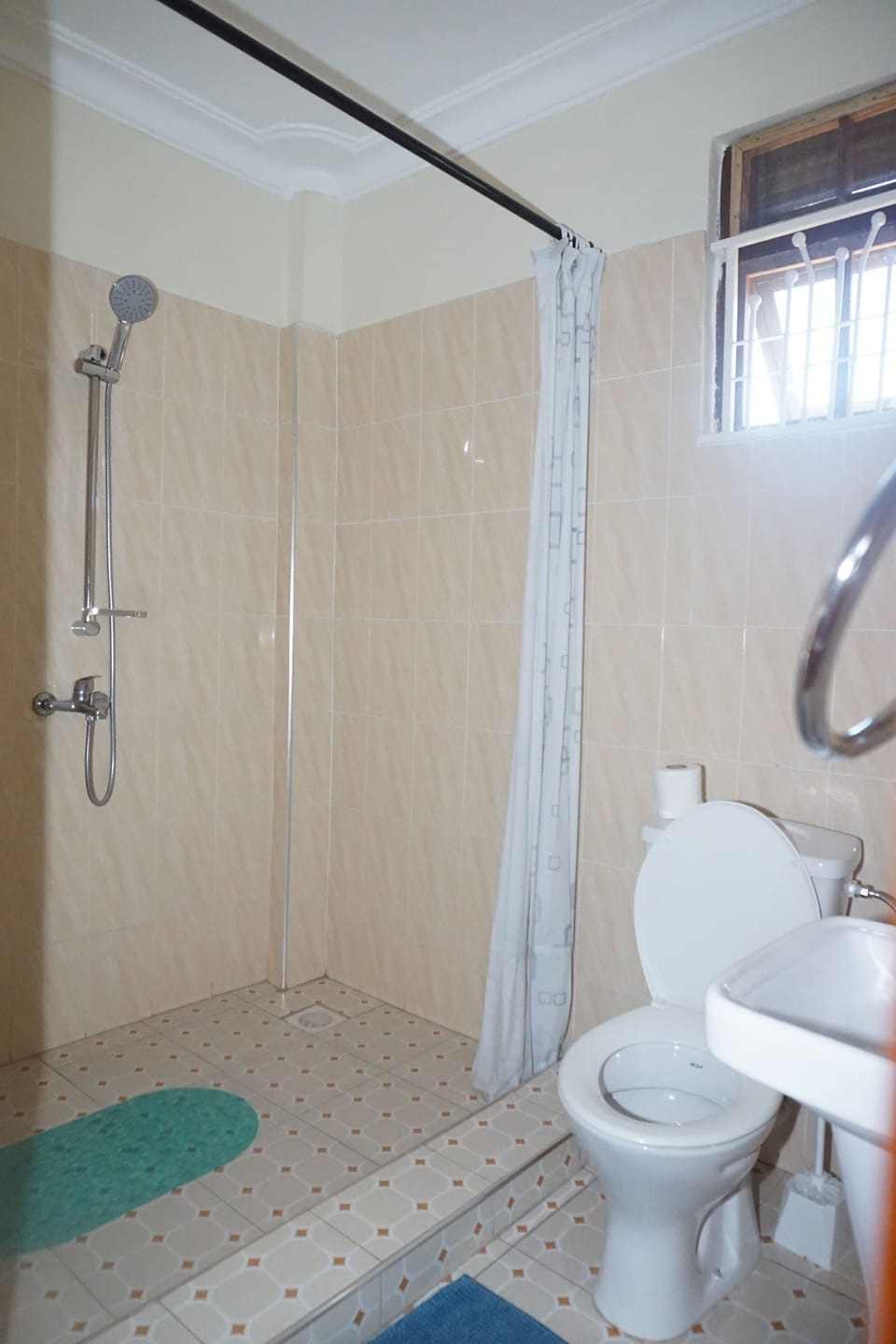 Standard Single Room | Bathroom shower