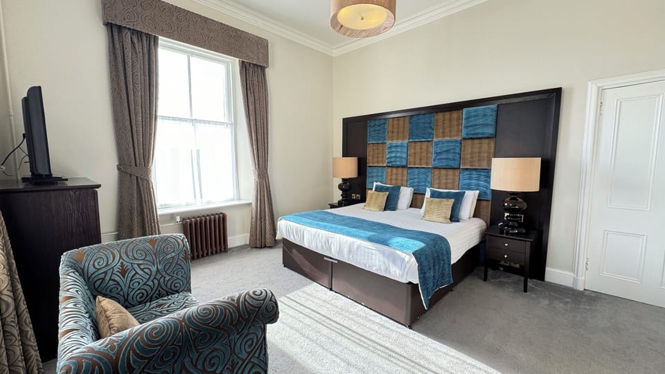 Double or Twin Room (Cawdor) | Soundproofing, bed sheets