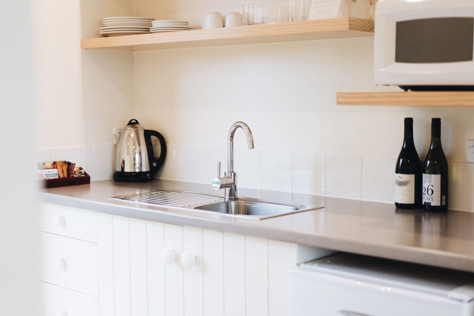Fridge, microwave, stovetop, electric kettle