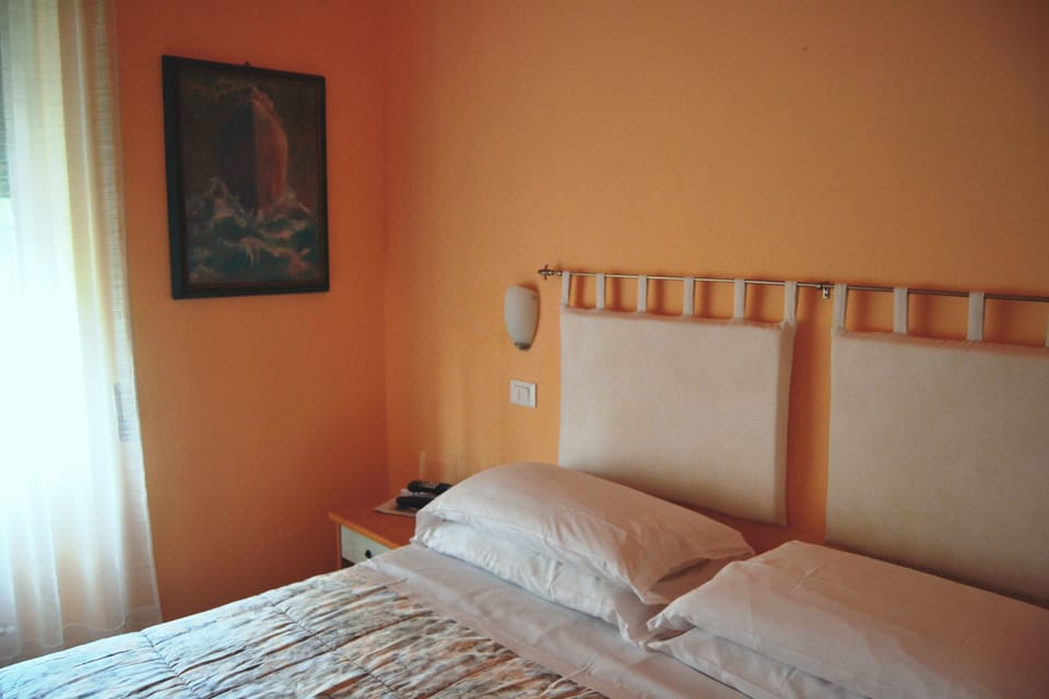 Minibar, in-room safe, desk, cribs/infant beds