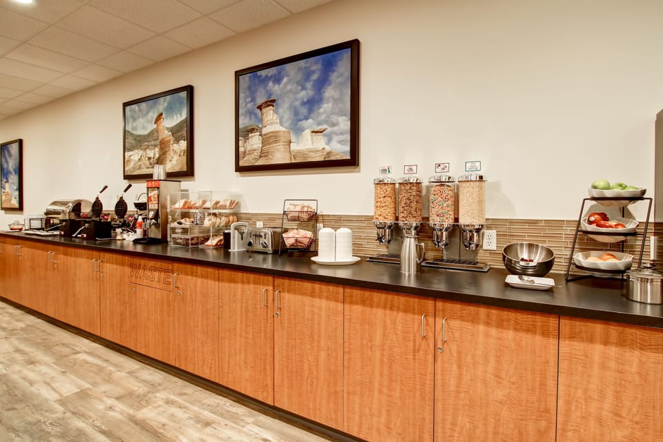Free daily continental breakfast