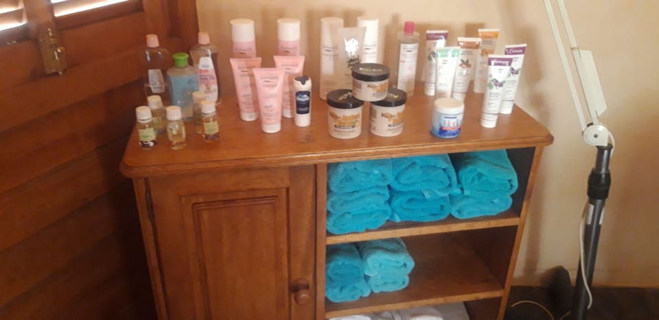 Body treatments, body scrubs, facials, massage/treatment rooms