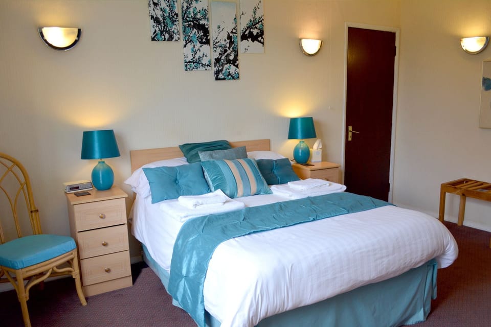 Traditional Room | WiFi (free), bed sheets