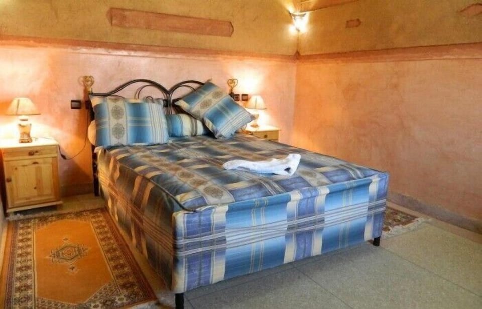 Room, 1 Double Bed | Blackout drapes, WiFi (free), bed sheets