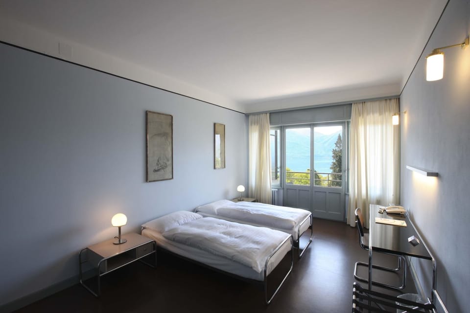 Double Room, Lake View (Bauhaus) | Hypo-allergenic bedding, desk, laptop workspace, iron/ironing board