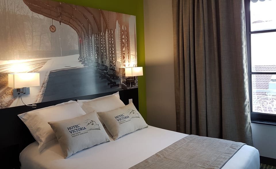 Classic Room | Premium bedding, desk, iron/ironing board, free WiFi