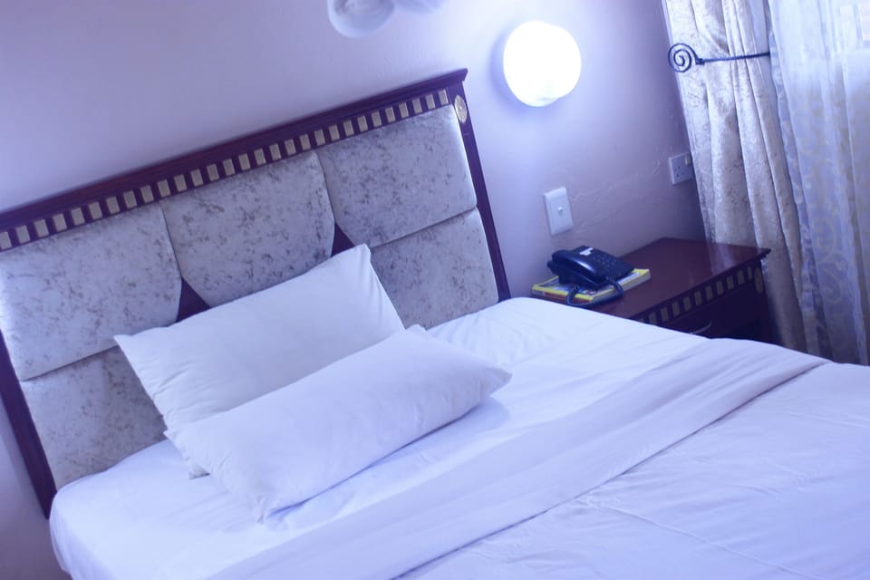 Deluxe Double Room | 1 bedroom, desk, free WiFi, bed sheets