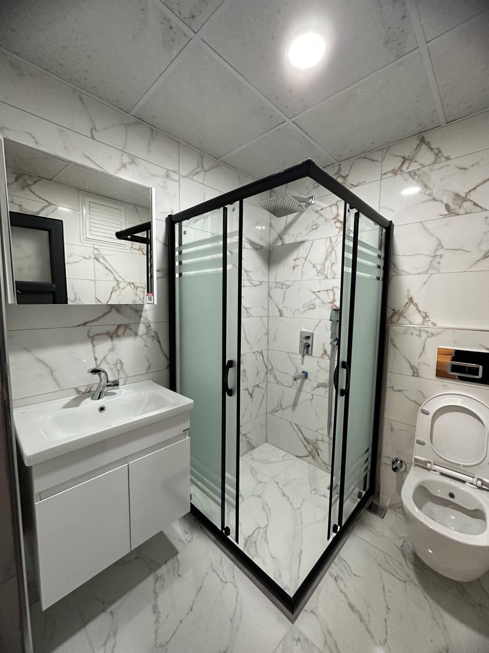 Double or Twin Room | Bathroom | Shower, slippers, towels