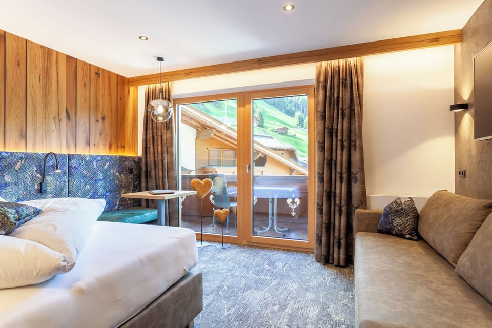Comfort Double Room | Premium bedding, in-room safe, blackout drapes, soundproofing